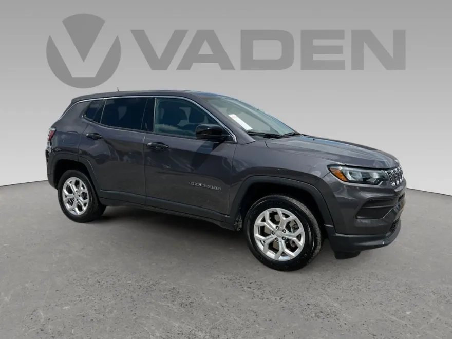 2024 Jeep Compass Sport photo 1