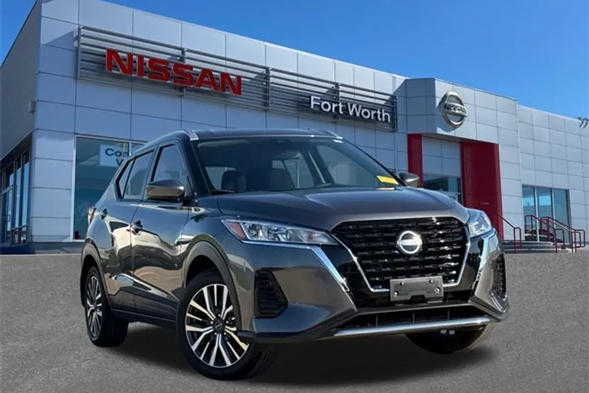 2024 Nissan Kicks SV photo 1