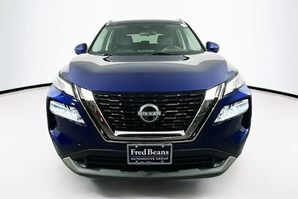 2023 Nissan Rogue SV photo 1