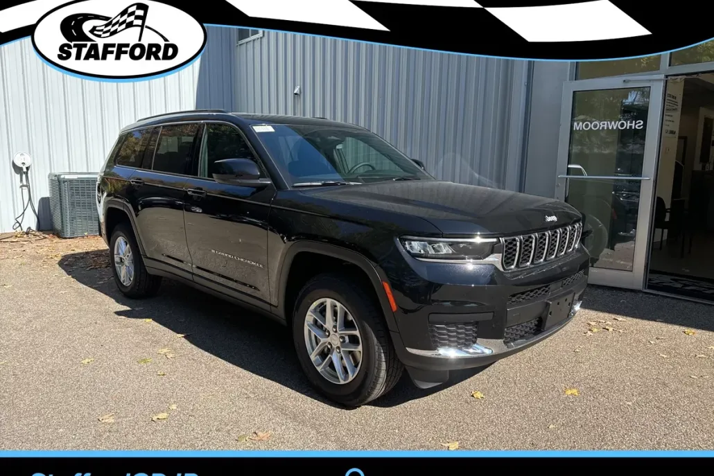 2025 Jeep Grand Cherokee Laredo photo 1
