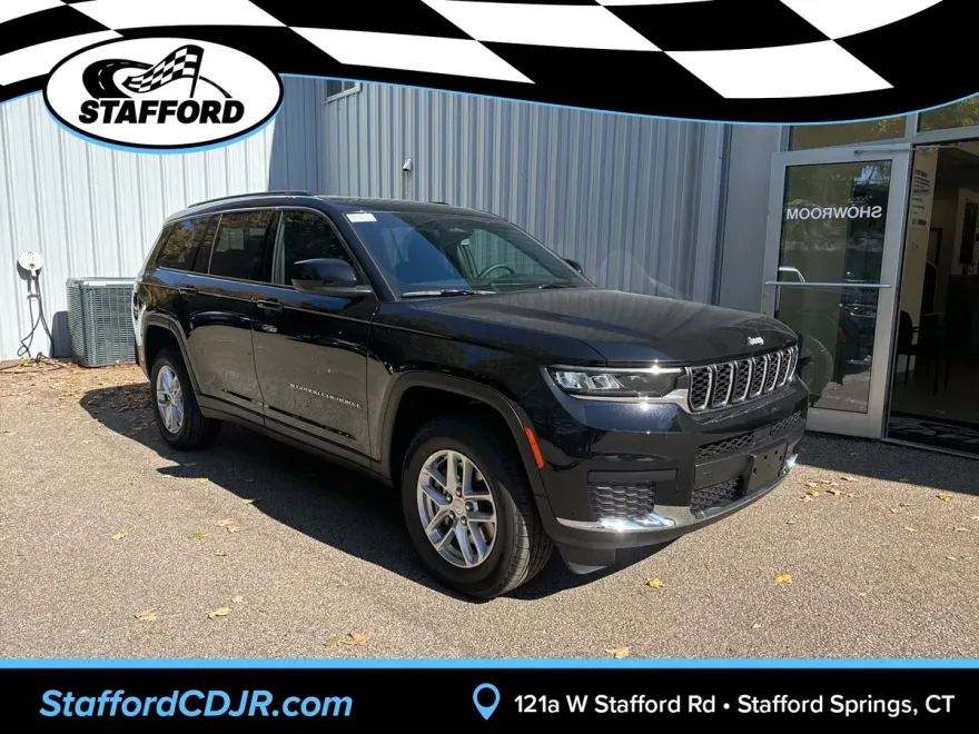 2025 Jeep Grand Cherokee Laredo photo 1