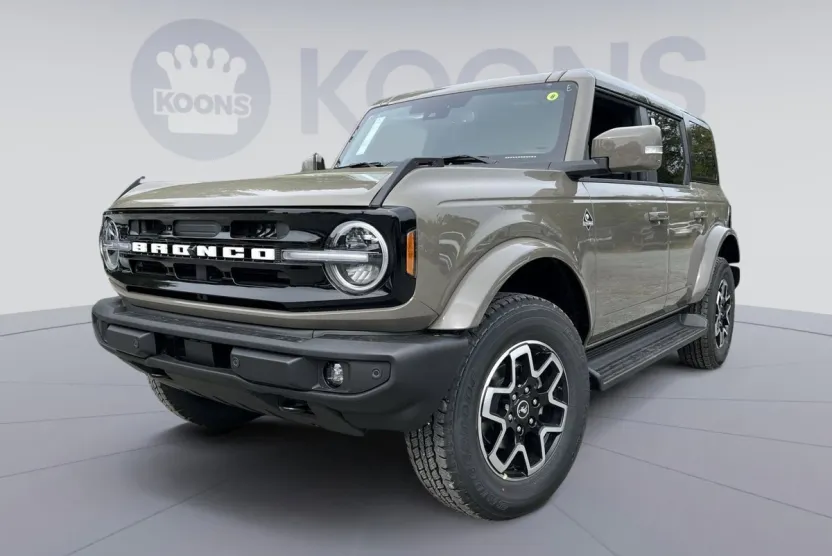 2025 Ford Bronco Outer Banks photo 1
