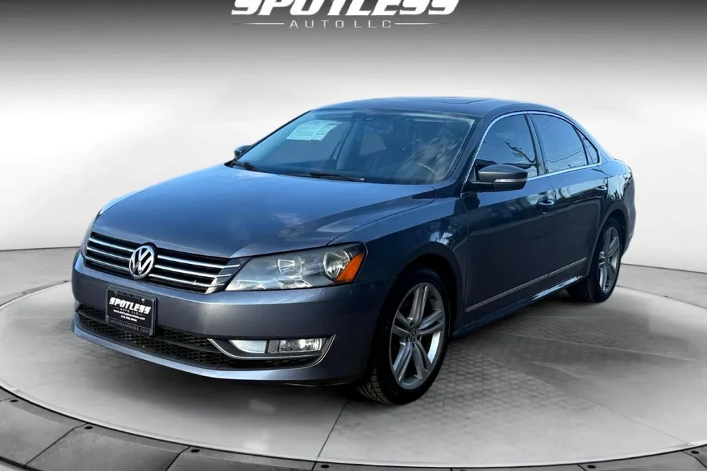 2015 Volkswagen Passat SE photo 1