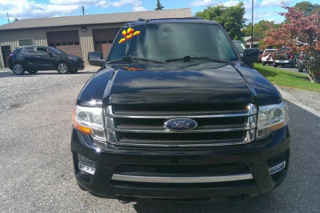 2016 Ford Expedition Limited photo 1