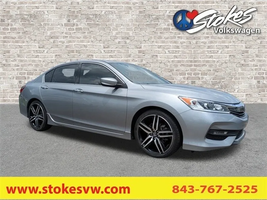 2017 Honda Accord Sport photo 1