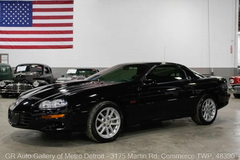 2002 Chevrolet Camaro Sport Coupe photo 1