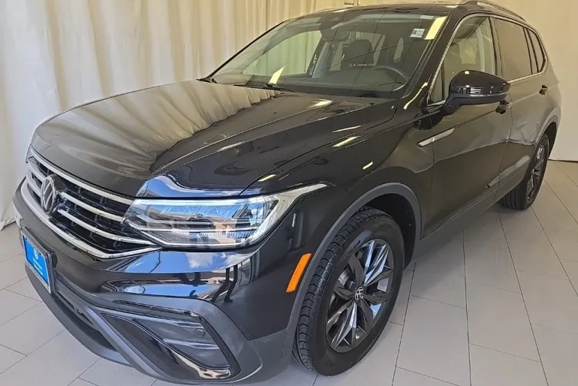 2022 Volkswagen Tiguan SE photo 1