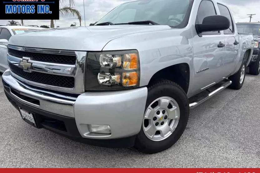 2010 Chevrolet Silverado 1500 LT photo 1