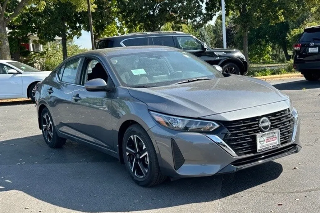 2025 Nissan Sentra SV photo 1
