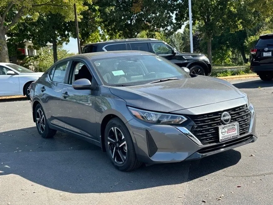 2025 Nissan Sentra SV photo 1