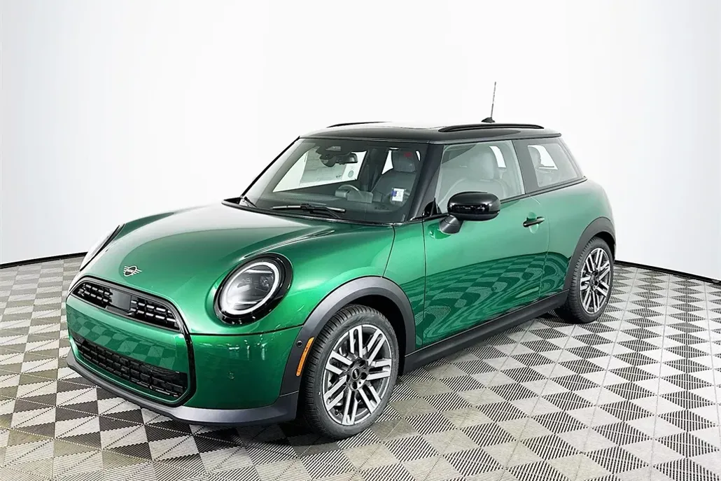 2026 Mini Cooper Signature photo 1