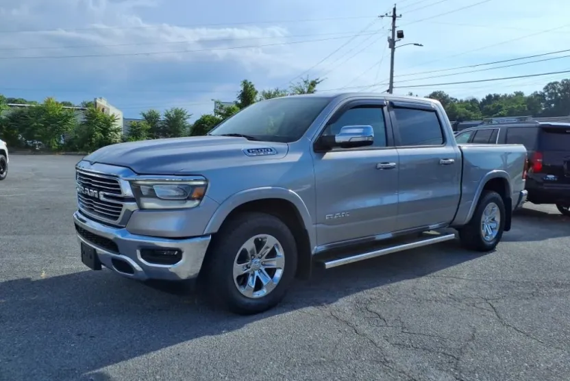 2019 Ram 1500 Laramie photo 1