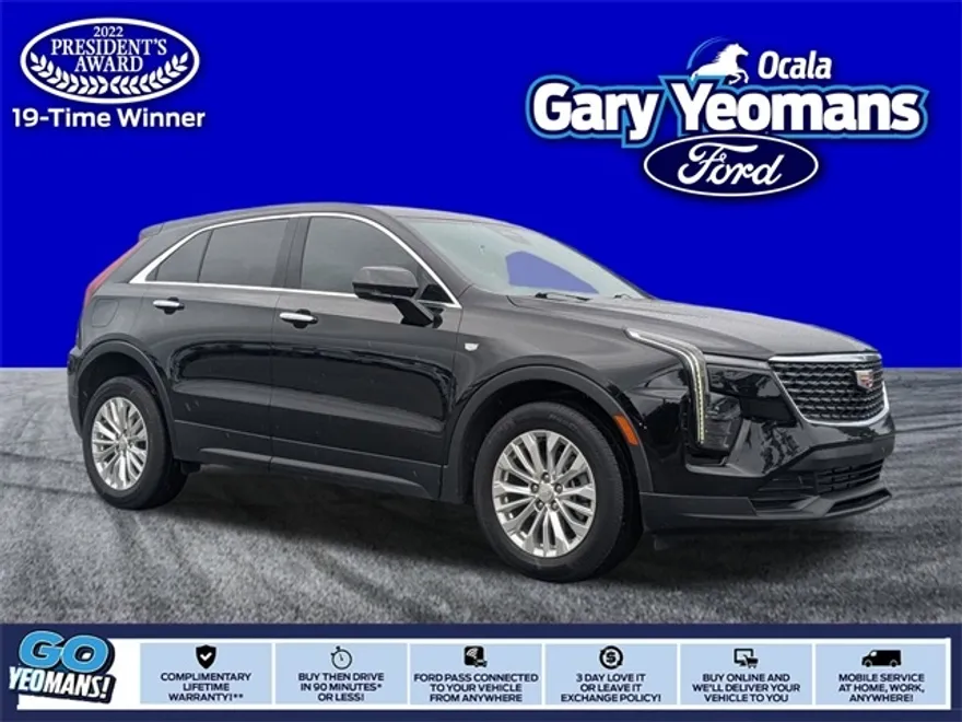 2024 Cadillac XT4 Luxury photo 1