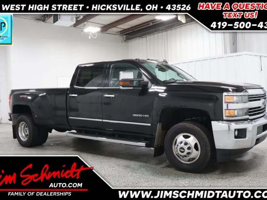 2016 Chevrolet Silverado LTZ photo 1