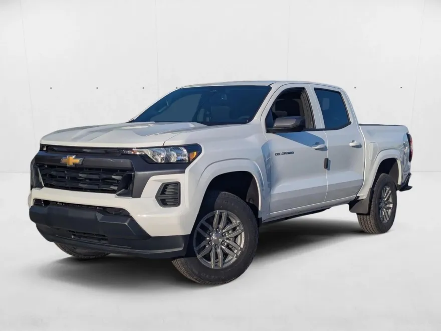 2026 Chevrolet Colorado LT photo 1