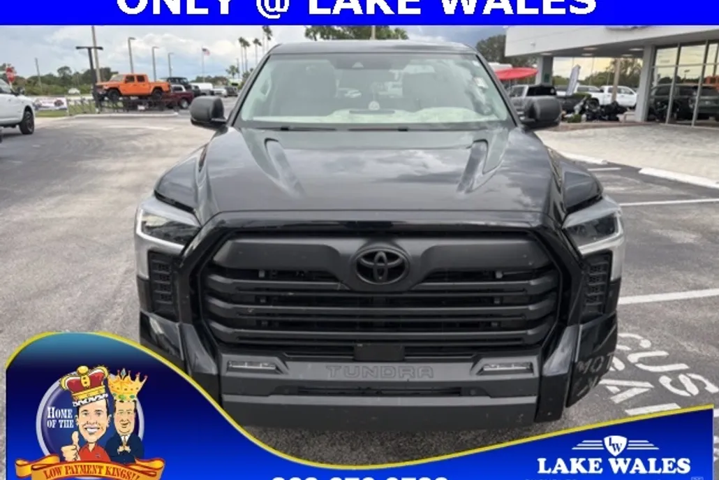 2024 Toyota Tundra SR5 photo 1