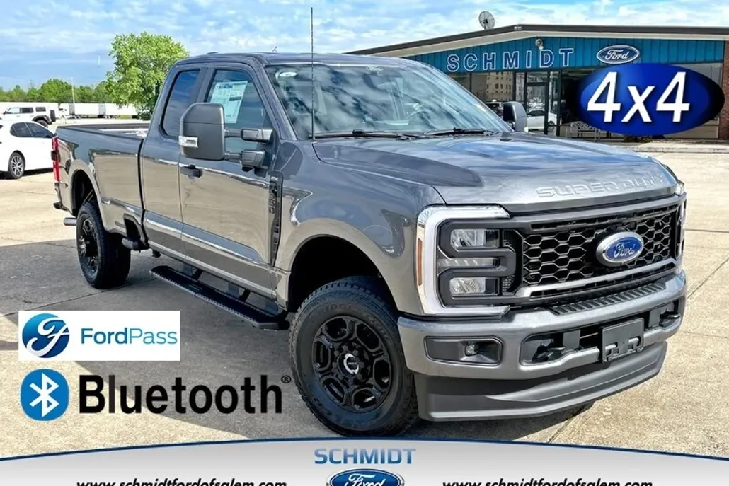 2025 Ford F-350 photo 1