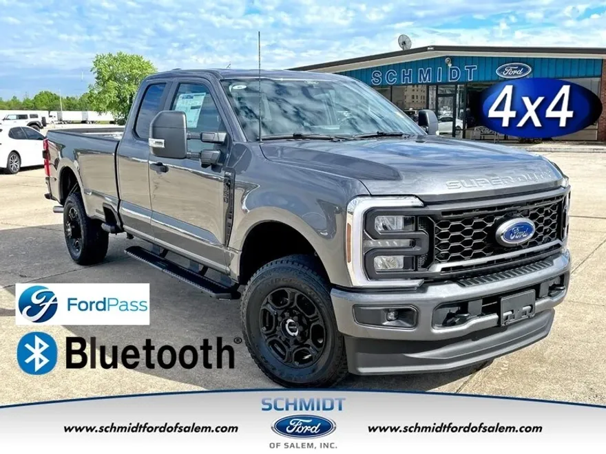 2025 Ford F-350 photo 1