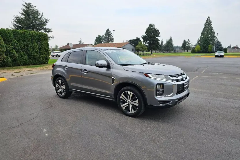 2024 Mitsubishi Outlander Sport ES LE SE photo 1