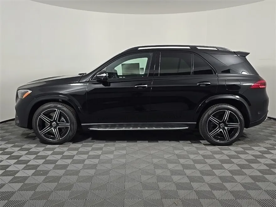 2026 Mercedes Benz GLE 450e 4MATIC photo 1