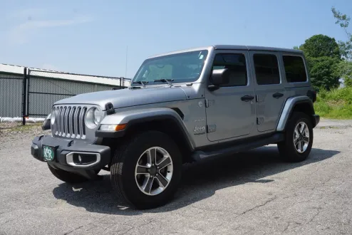 2018 Jeep Wrangler Unlimited Sahara photo 2