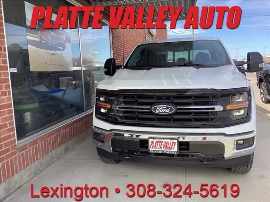 2025 Ford F-150 XLT photo 1