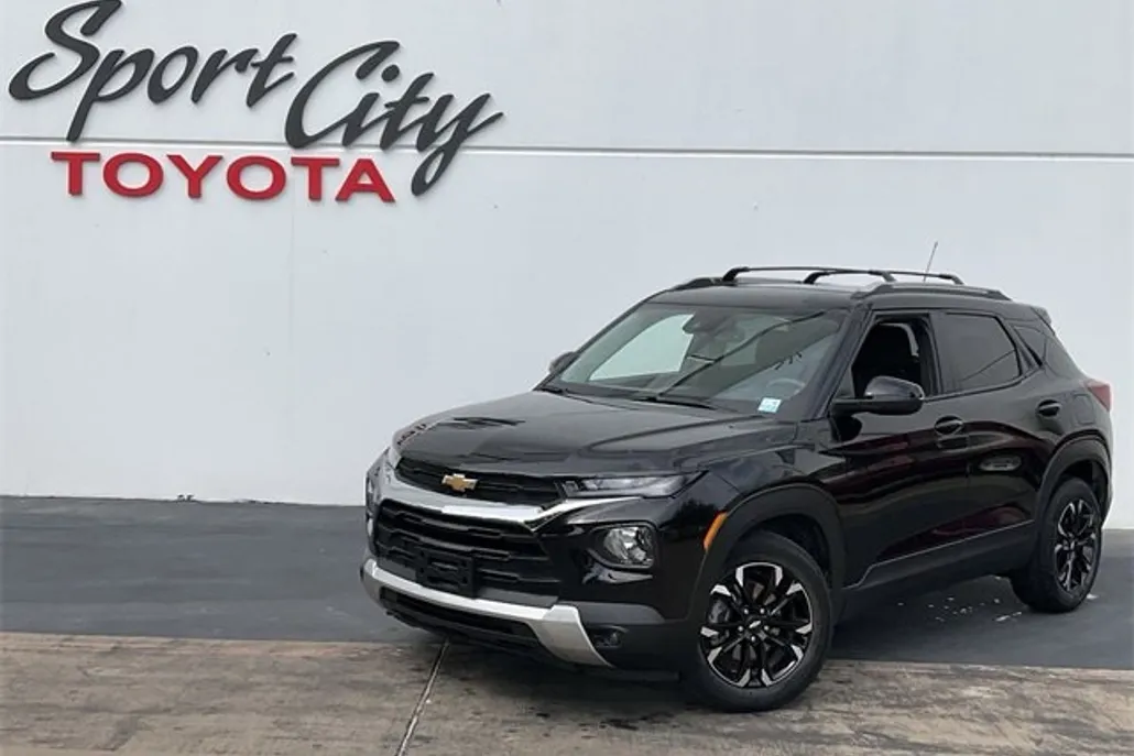 2023 Chevrolet Trailblazer LT photo 1