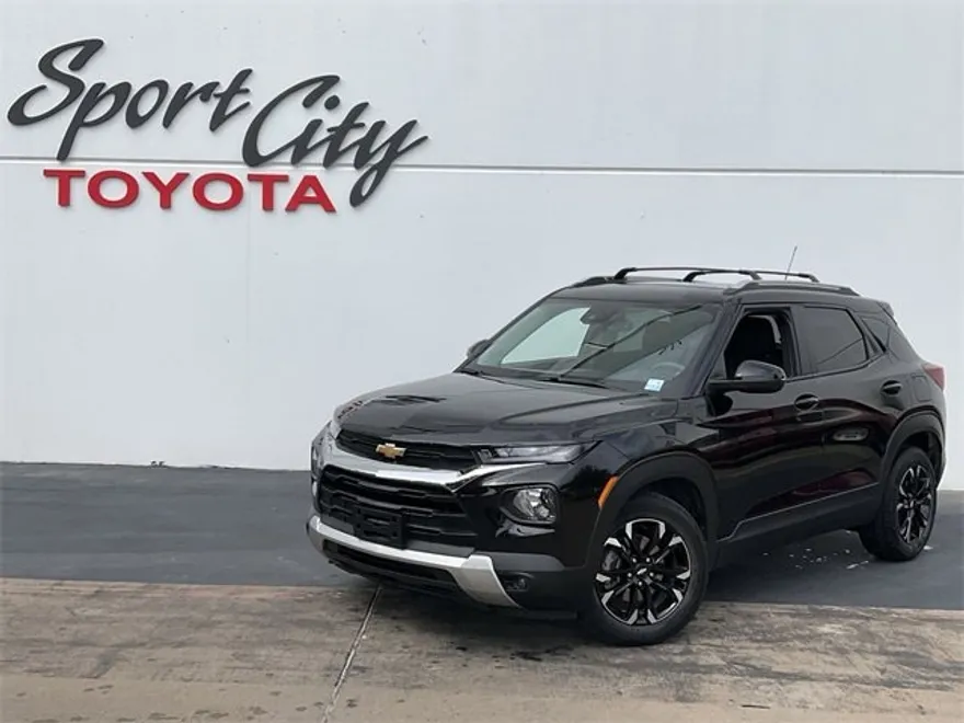 2023 Chevrolet Trailblazer LT photo 1
