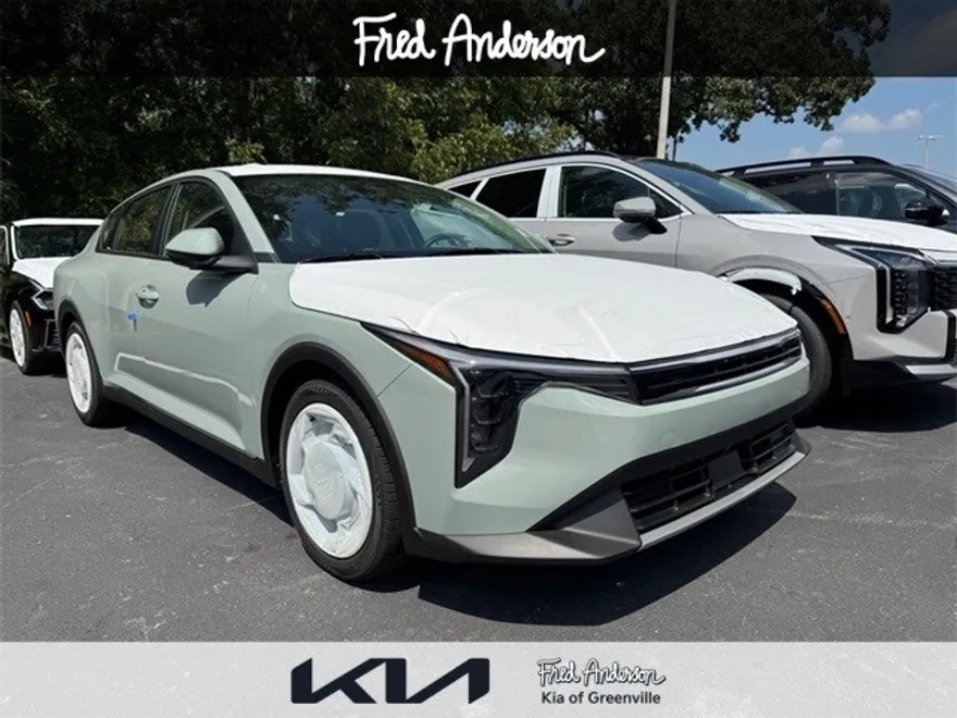 2025 Kia K4 EX photo 1