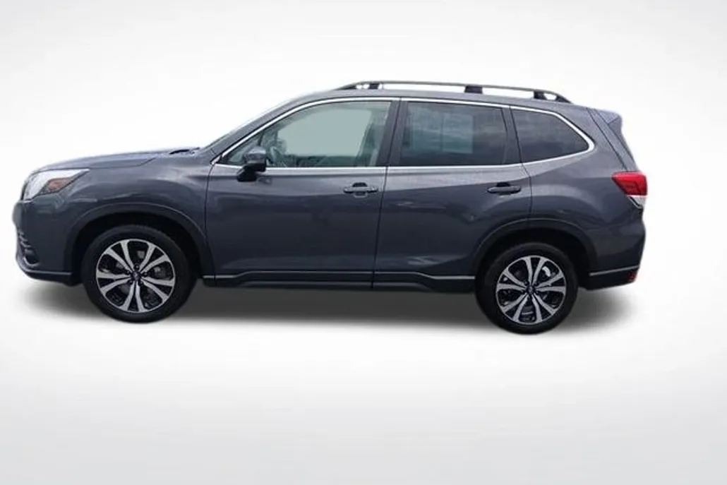 2023 Subaru Forester Limited photo 1