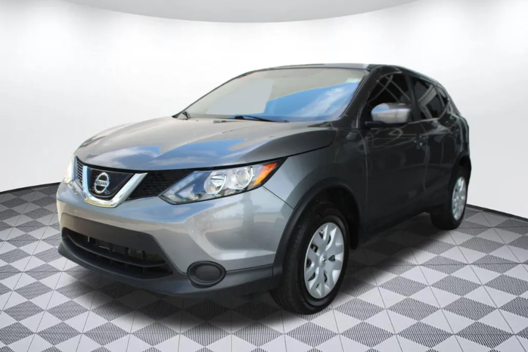 2019 Nissan Rogue Sport S photo 1