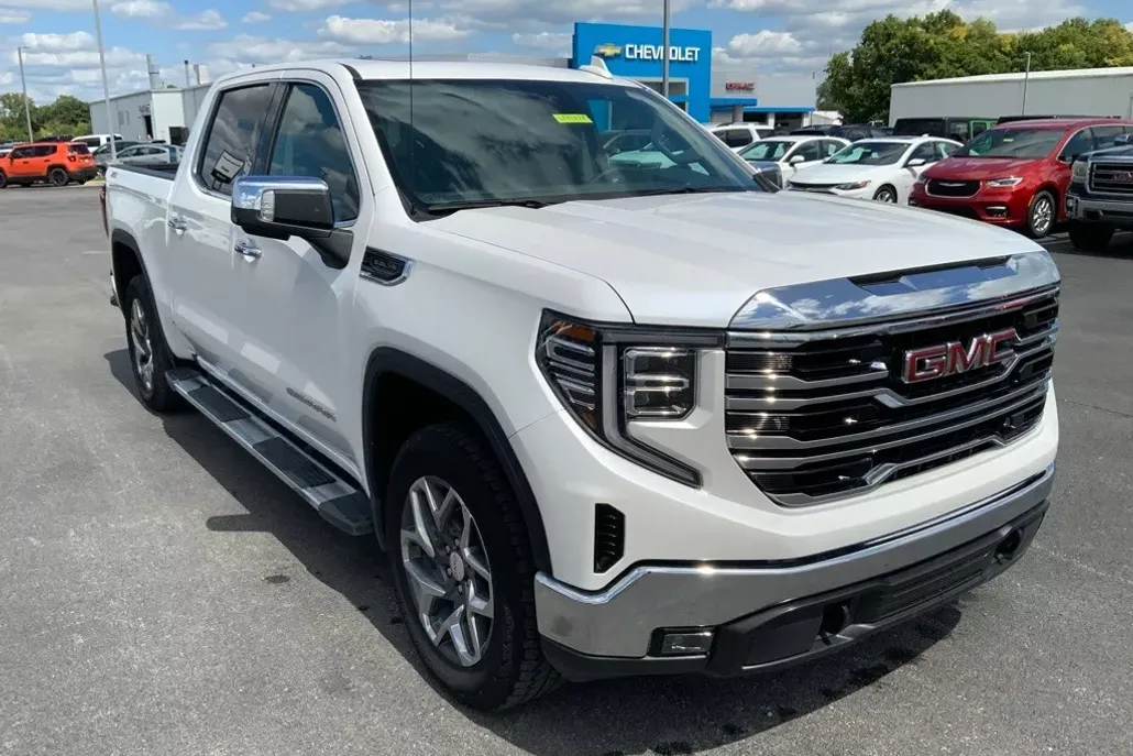 2024 Gmc Sierra 1500 SLT photo 1