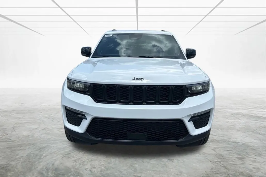 2025 Jeep Grand Cherokee Limited photo 1