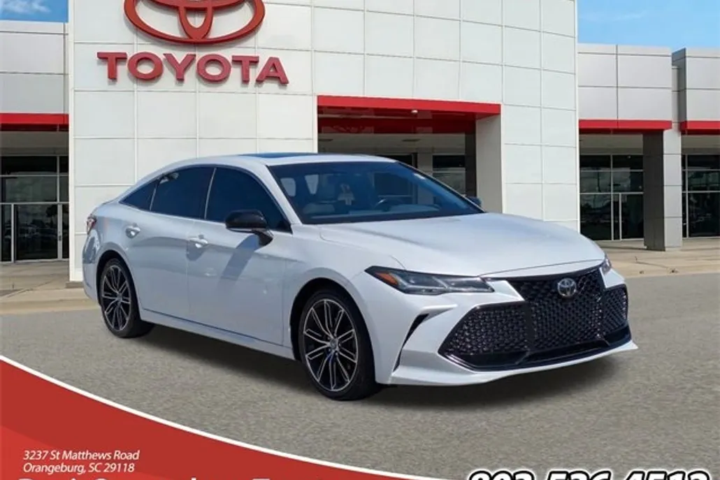 2019 Toyota Avalon Touring photo 1