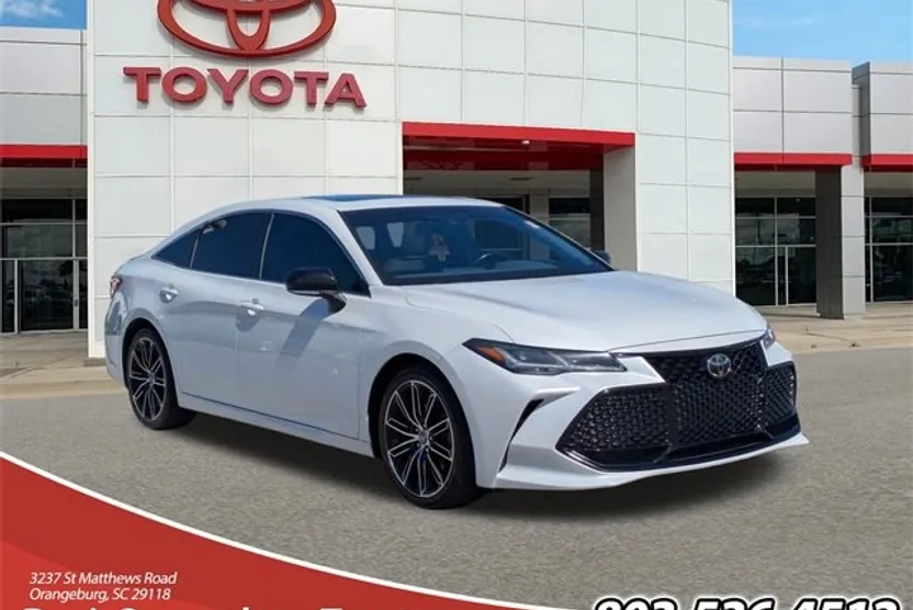 2019 Toyota Avalon Touring photo 1
