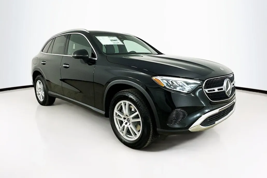 2025 Mercedes Benz GLC 300 4MATIC photo 1