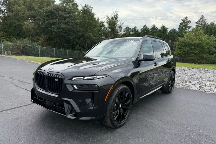 2023 Bmw X7 M60i photo 1