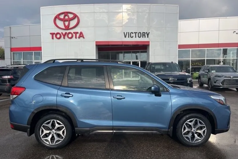 2019 Subaru Forester Premium photo 1
