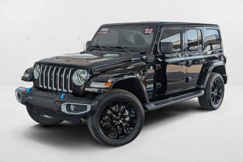 2022 Jeep Wrangler 4xe Unlimited Sahara Sport photo 1