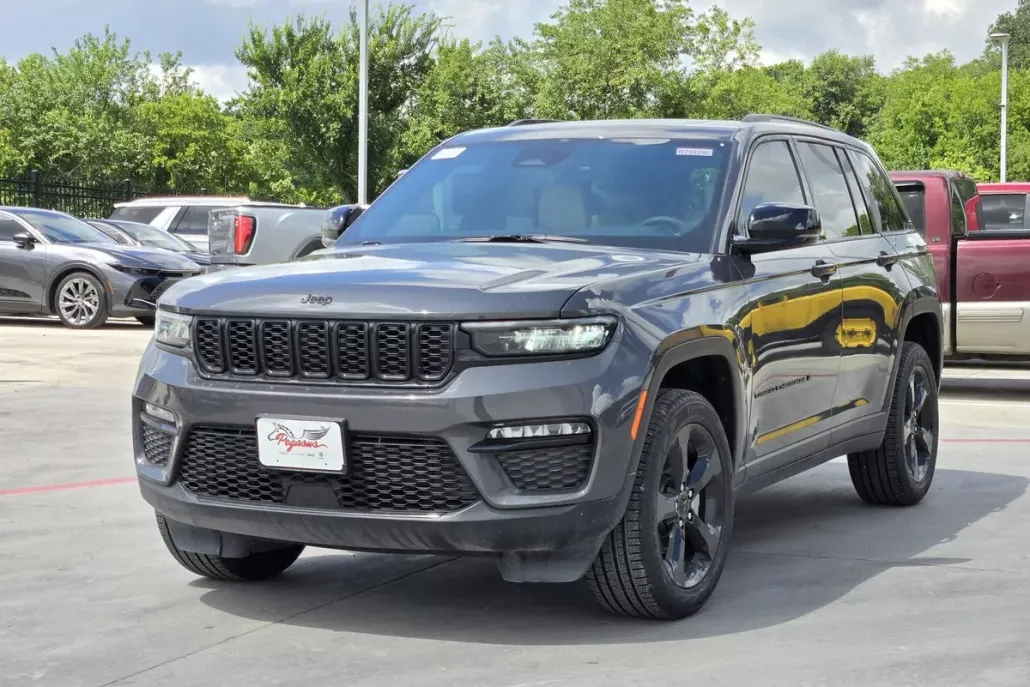 2025 Jeep Grand Cherokee Limited photo 1