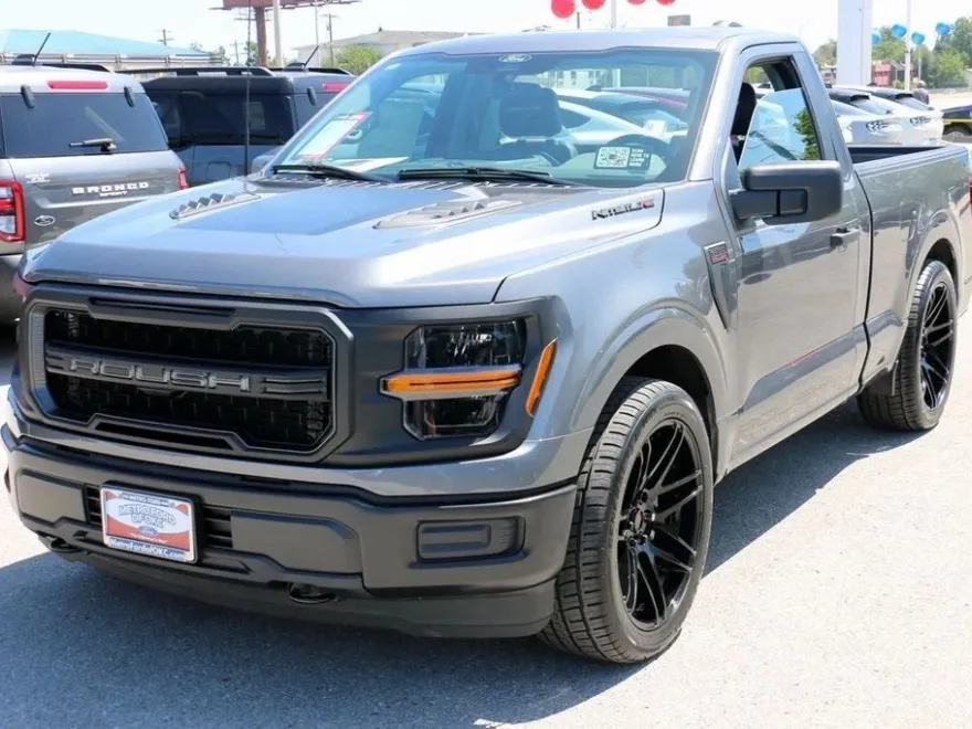 2025 Ford F-150 XL photo 1