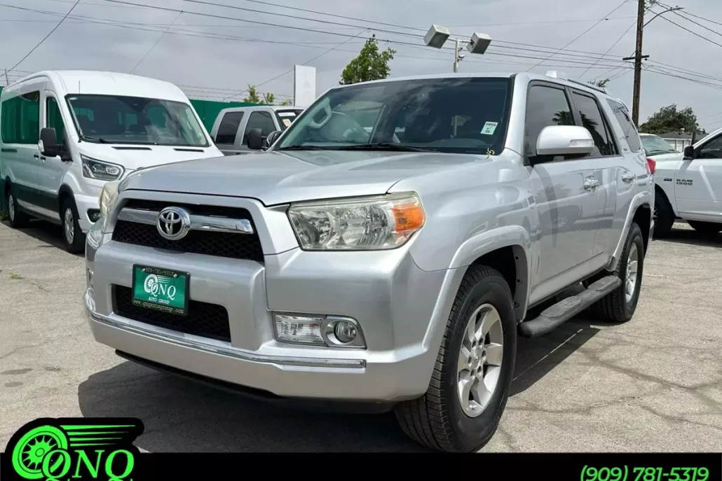 2011 Toyota 4Runner SR5 photo 1