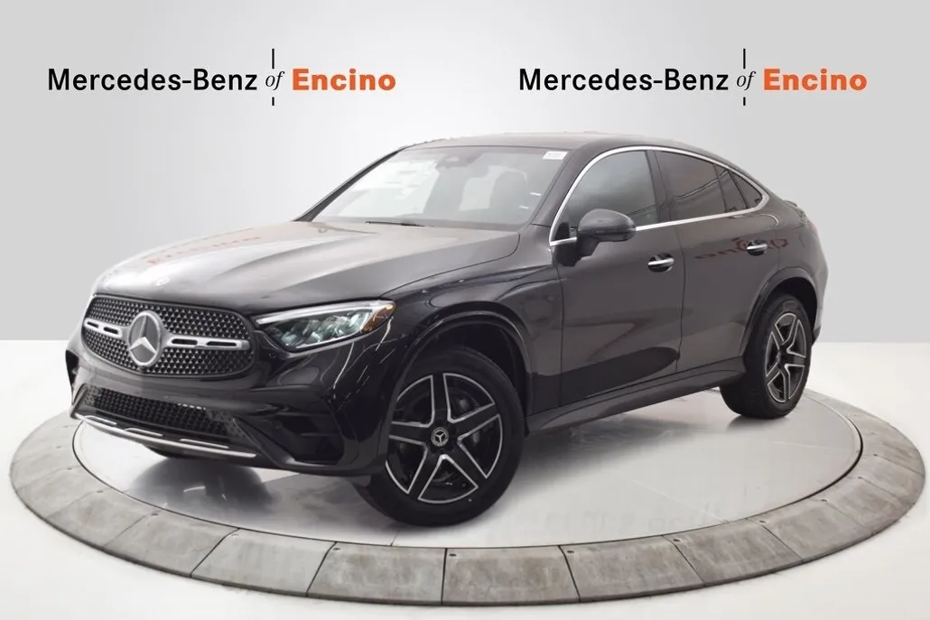 2025 Mercedes Benz GLC 300 4MATIC photo 1