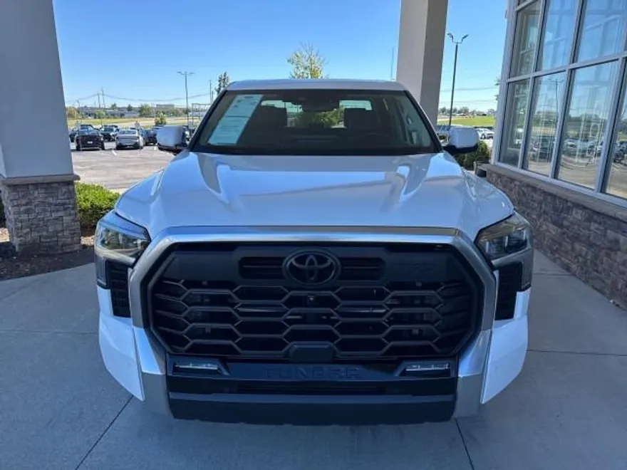 2022 Toyota Tundra Limited photo 1