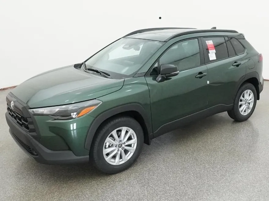 2026 Toyota Corolla Cross LE photo 1