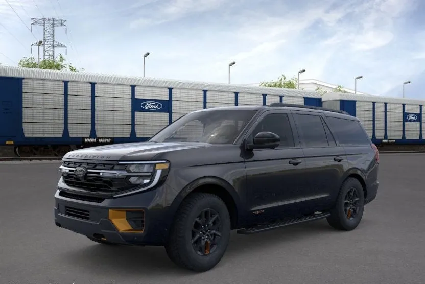 2025 Ford Expedition photo 1