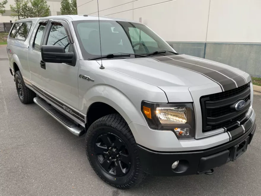 2013 Ford F-150 STX photo 1