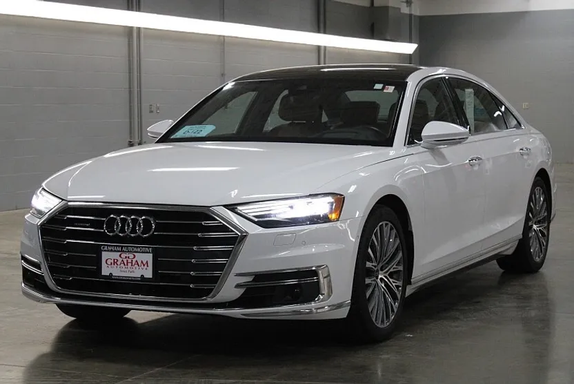 2021 Audi A8 photo 1