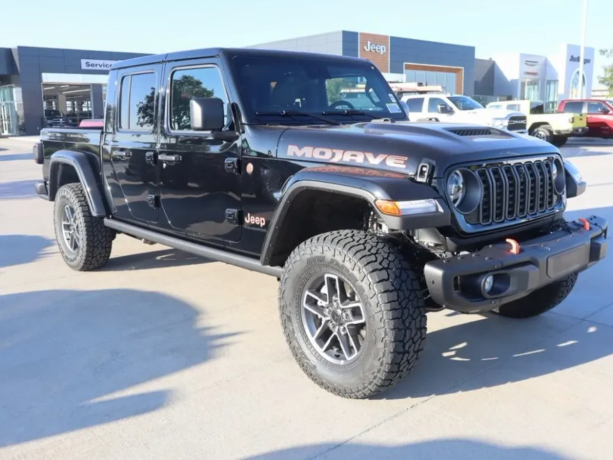 2025 Jeep Gladiator Mojave photo 1