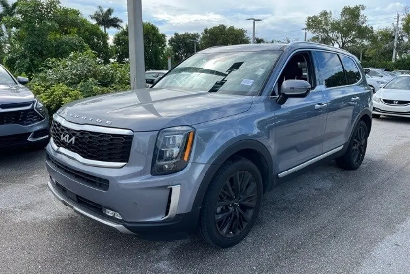 2022 Kia Telluride SX photo 1